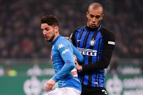 Tra Inter e Napoli un pari che non fa bene a nessuno. E lancia la Juve al comando