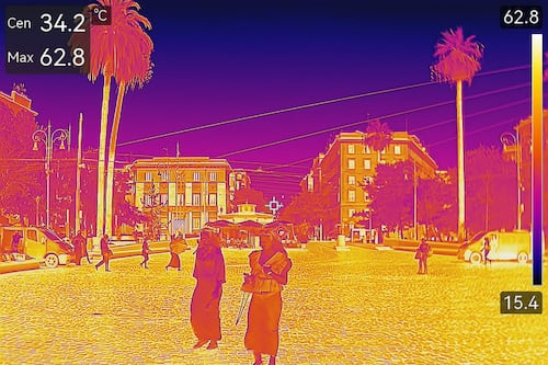 Viaggio nella Capitale bollente. Piazza Venezia a 64 gradi, Colosseo da incubo