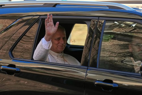Vaticano, conclusa l’operazione a Papa Leone XIV. Come sta il Pontefice