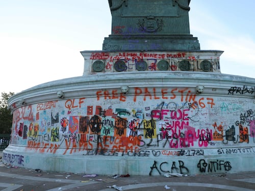 Intifada nel cuore d’Europa: questo è il jihad francese