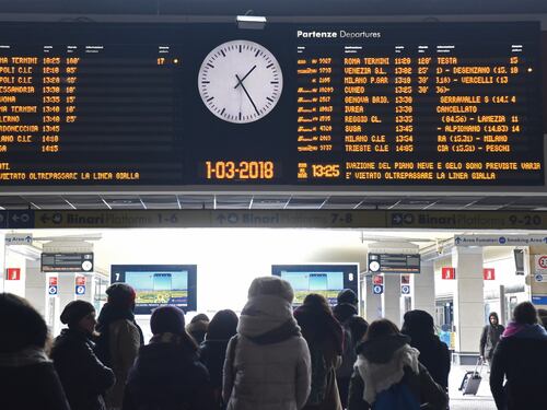 Caos maltempo, bloccati i treni tra Roma e Latina. Ecco quando ripartono