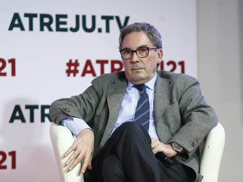 Aviaria, la preoccupazione del virologo Clementi: rischio di una pandemia