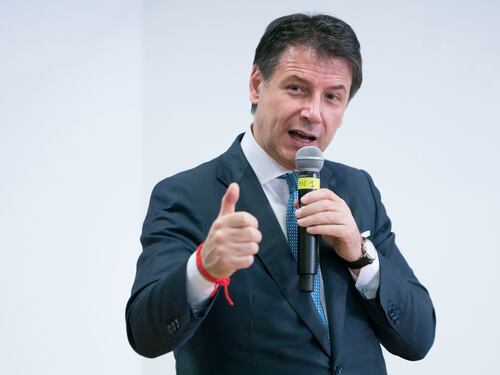 Conte getta la maschera su Alitalia: "Non c'è una soluzione di mercato"