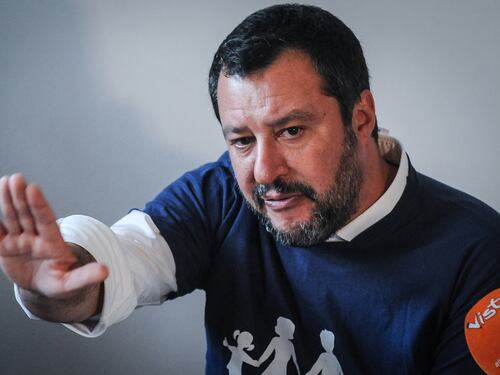 Salvini smentisce la Chiesa: "Meno sbarchi, meno morti"