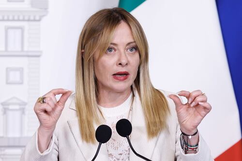 Iran, Meloni è preoccupata: "Non possiamo permetterci missili atomici a Teheran"