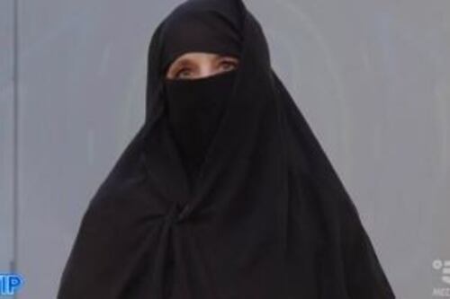Col burqa al GfVip, la provocazione di Jo Squillo
