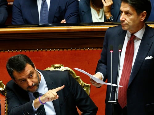 Il sito Inps va in tilt, Conte e Salvini litigano a Palazzo Chigi