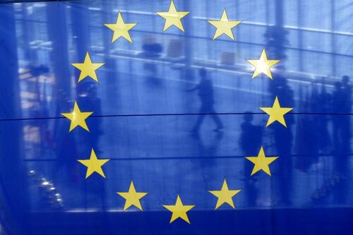 Ue, scandalo "lobby ombra": soldi agli ambientalisti per propagandare la svolta green
