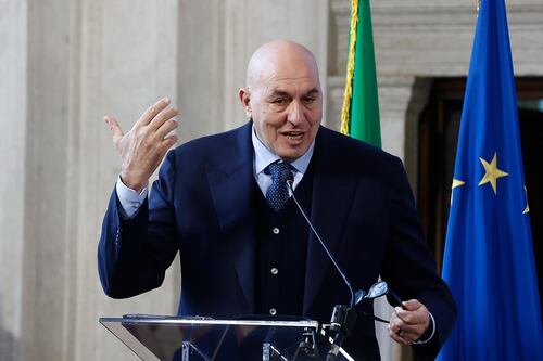 Groenlandia, Guido Crosetto boccia i dazi Ue: "Peggiori delle minacce Usa"