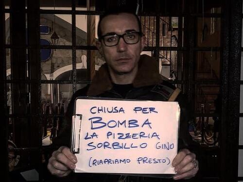"Chiusi per bomba". Ordigno contro la storica pizzeria Sorbillo