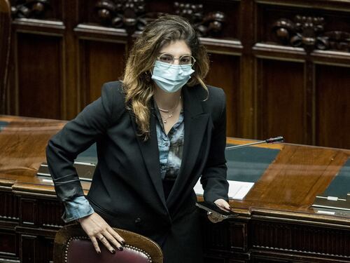 Cdm, nomine di Mario Draghi nel cuore del sabato notte: Laura Castelli promossa a viceministro dell’Economia
