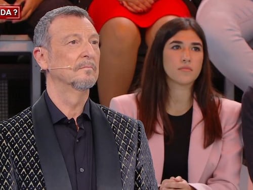 Amici 25, Maria De Filippi ha scelto i giudici del serale. C'è Amadeus: tutti i nomi