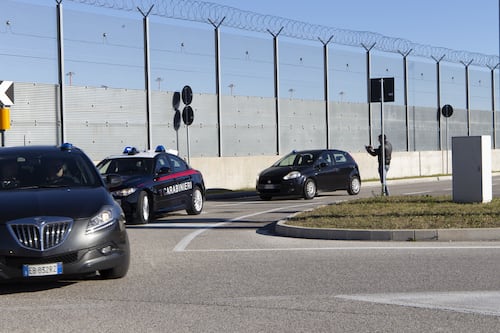 Filippo Turetta e l’aggressione in carcere: il colpo sul labbro e le scuse, il retroscena