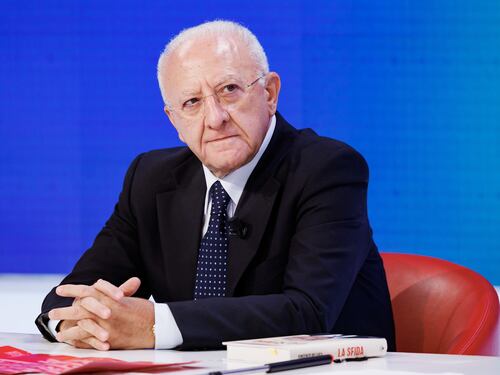 Elezioni, De Luca torna alle origini: rieletto sindaco di Salerno. Alla faccia di Schlein e di chi lo voleva silurare