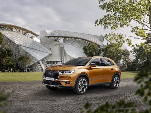 DS 7 Crossback diventa Prestige