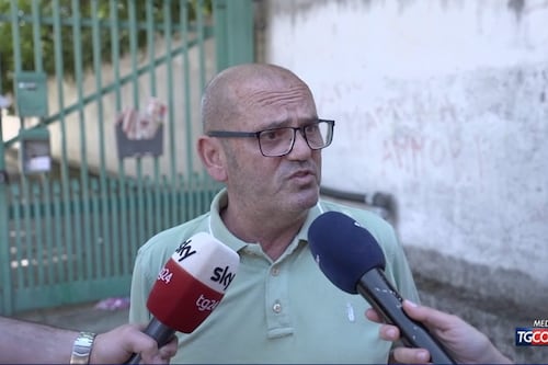 Tg4, le scuse assurde di Stefano Addeo: "Poteva scriverlo solo Chat GPT"