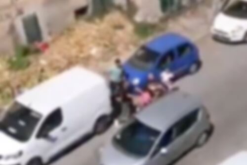Roma, scippa anziana e viene pestato dalla folla. Attimi di panico