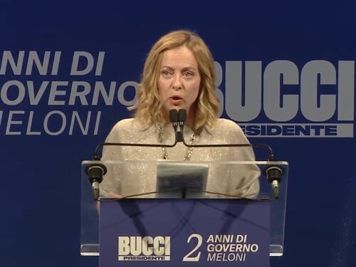 Regionali, Meloni a Genova per Bucci: "La sinistra? Guarda dal buco della serratura"