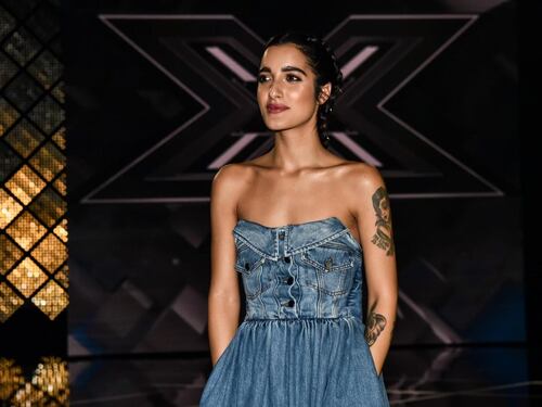 Tatuaggi e décolleté a vista, così Levante seduce il pubblico (e Fedez)
