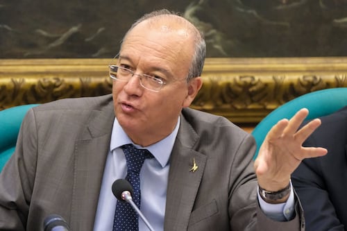 Istruzione, il Cdm approva la riforma Valditara: "Restituiamo autorevolezza ai professori"