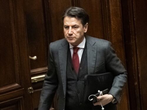 Iran, bufera sui 5Stelle astenuti in Senato. Il campo largo? Non esiste
