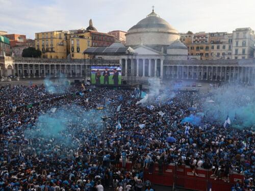 Festa Napoli, nella Lega scoppia la polemica: "Dimostrazione di civiltà"
