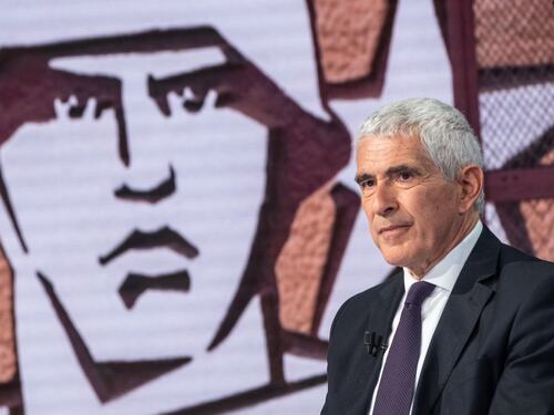 L'ultima giravolta di Casini, pronto a tesserarsi col Pd (per il seggio)