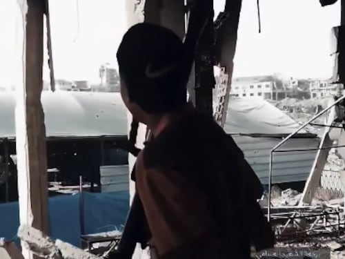 Hamas celebra il combattente 15enne: "Ha fatto esplodere un carro armato", e lo inserisce tra i bambini uccisi da Israele