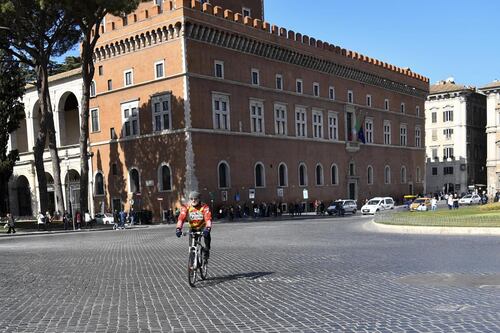 Torna la domenica ecologica: il 21 gennaio stop a tutti i veicoli nella fascia verde. Sì alla deroga per Lazio-Chievo