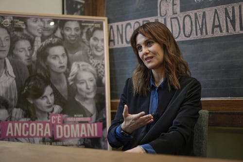 Fondi negati al film di Cortellesi, l'Archè da cui nascono le politiche anti governo