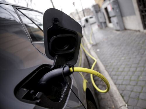 Auto elettriche, rivoluzione in vista per le assicurazioni Rc