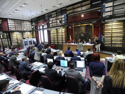 I Cinque Stelle si fanno rubare gli emendamenti alla Camera