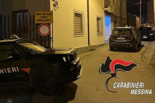 Messina, 16enne ucciso davanti a un bar. A Napoli 18enne freddato in strada