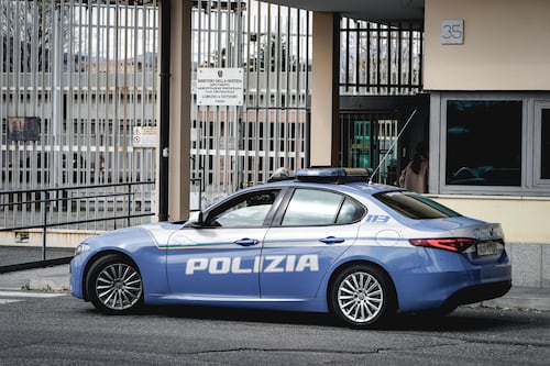 Pescara, 13enne progettava attentato: fermato dalla Digos. L'ombra di Telegram...