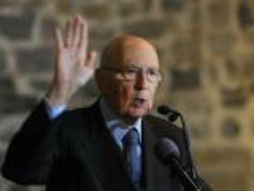 Napolitano: "Nessun boom di Grillo" E lui replica: "Tra un anno ti riposerai"