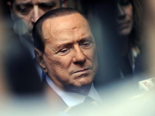 Berlusconi di nuovo nel mirino della Procura: è indagato per corruzione in atti giudiziari