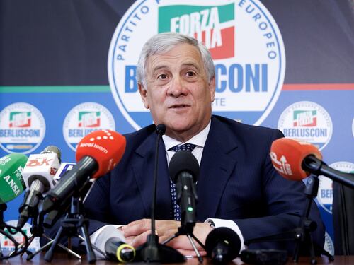Sondaggio Swg, crescono Forza Italia e Avs, confermato il sorpasso degli azzurri