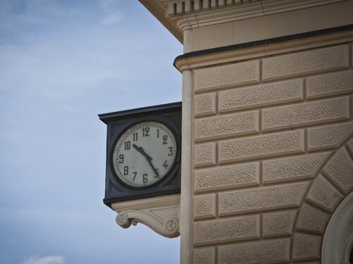 Pd, le mani sulle date simbolo degli italiani: oltre il limite della decenza