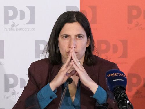 Sondaggio, a sinistra cambia il vento: dato clamoroso. FdI vola al 30 per cento