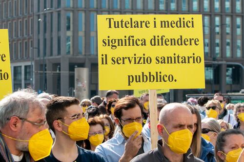 Sciopero medici e infermieri, la critica di Bassetti: “Non andrebbe fatto, che immagine diamo?”