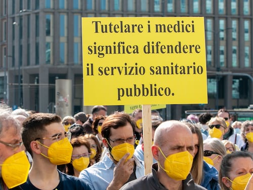 Sciopero medici e infermieri, la critica di Bassetti: “Non andrebbe fatto, che immagine diamo?”