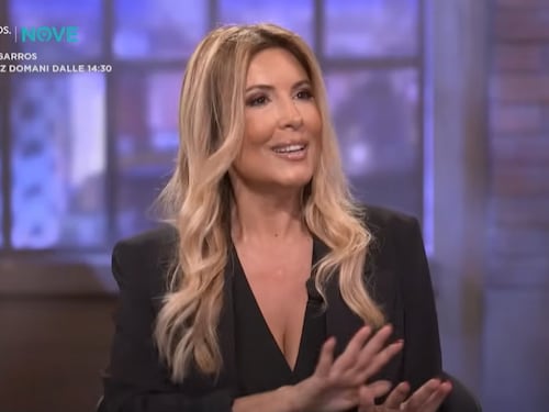 Garlasco, Selvaggia Lucarelli difende le gemelle Cappa: "Pagano un peccato originale"