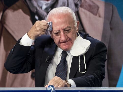 Dati sui contagi, i tecnici del ministero della Salute in Campania