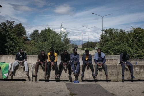 Migranti, boom di rifugiati nell'Ue. Si rischia la guerra ibrida