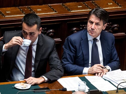 Dal caffè di Di Maio alla Boschi. Conte chiede la fiducia
