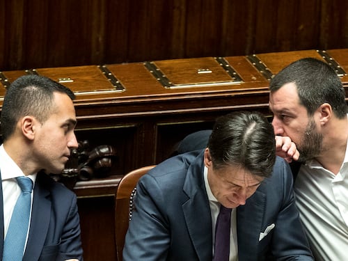 C'è l'accordo sul decretone. Dal Tfr ad Alitalia trovati tutti i soldi