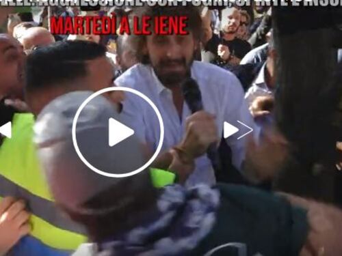 Pugno alla "Iena" Filippo Roma, ecco il video dell'aggressione