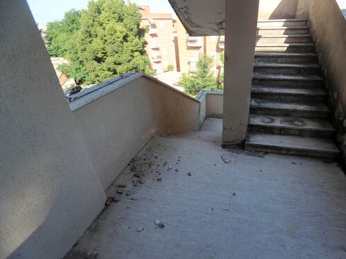 Crollo nella scuola Stefanelli, 200 studenti in sedi che cadono a pezzi