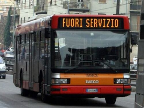 È il giorno dello sciopero generale, trasporti fermi e disagi a Roma
