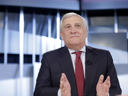 Altri mille migranti in un giorno. E Tajani sente il ministro della Tunisia per fermare i barconi